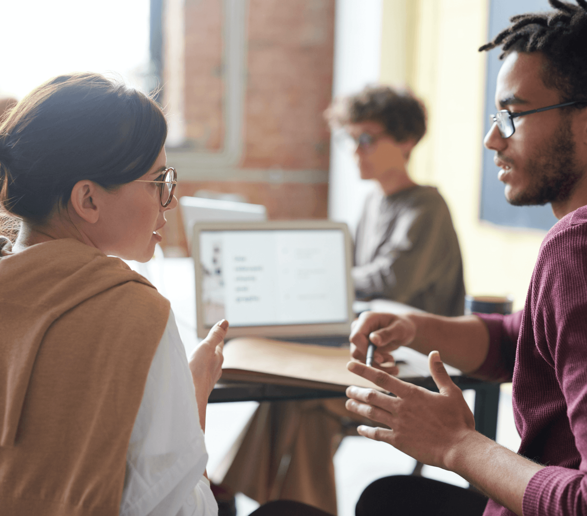 Het verband tussen hechtingsstijlen en communicatie in relaties